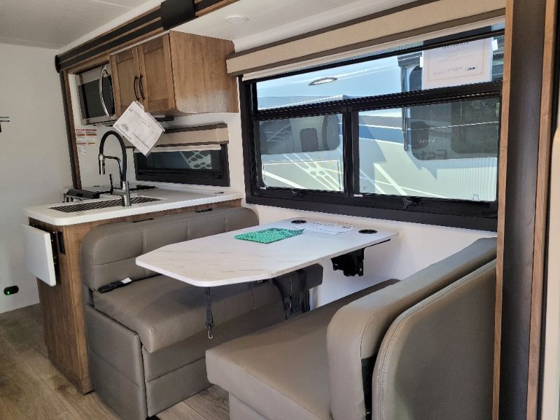 2026 Entegra Coach Esteem XL 32U - Image 9