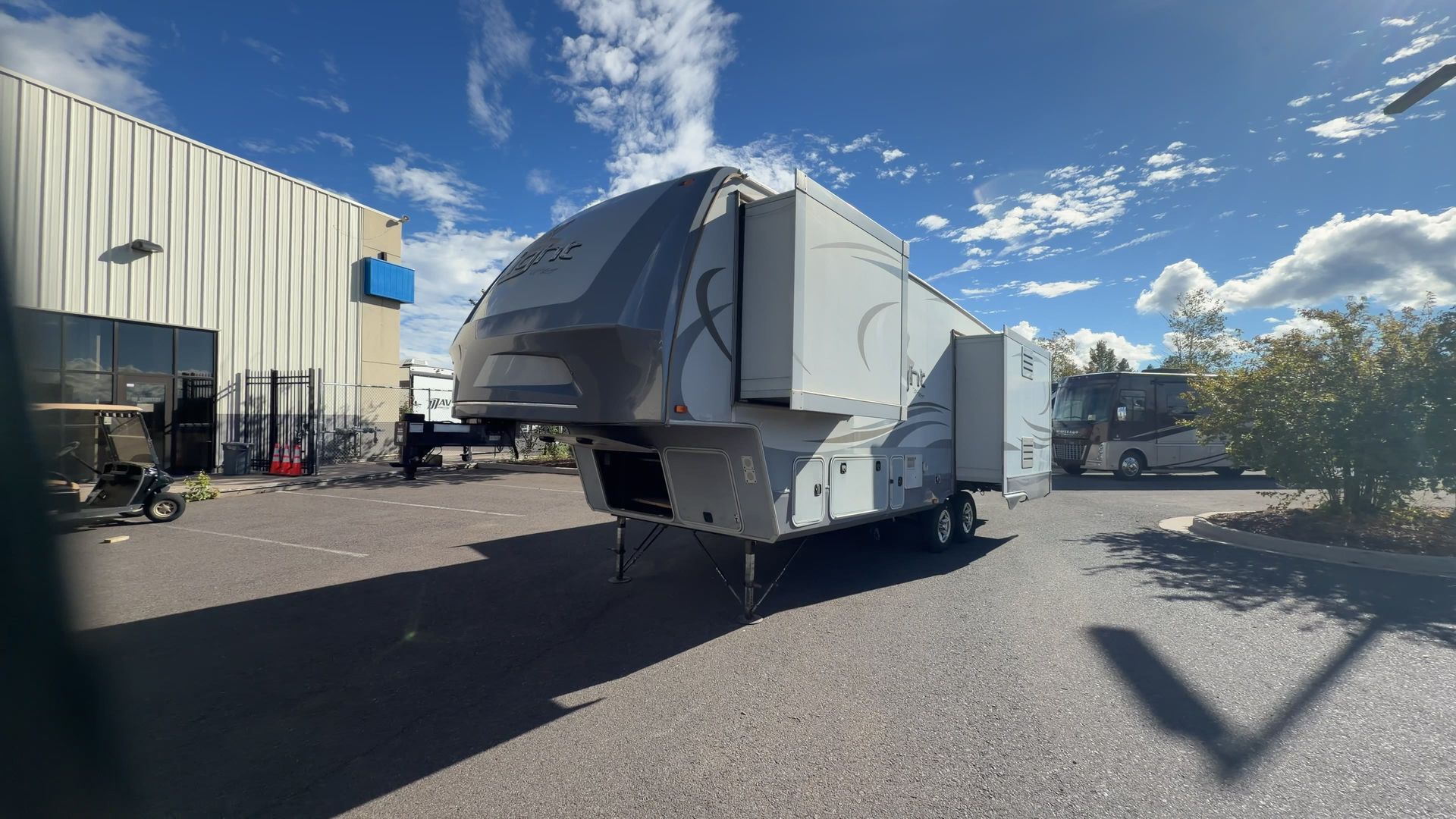 2016 Highland Ridge Light LF297RLS - Image 20