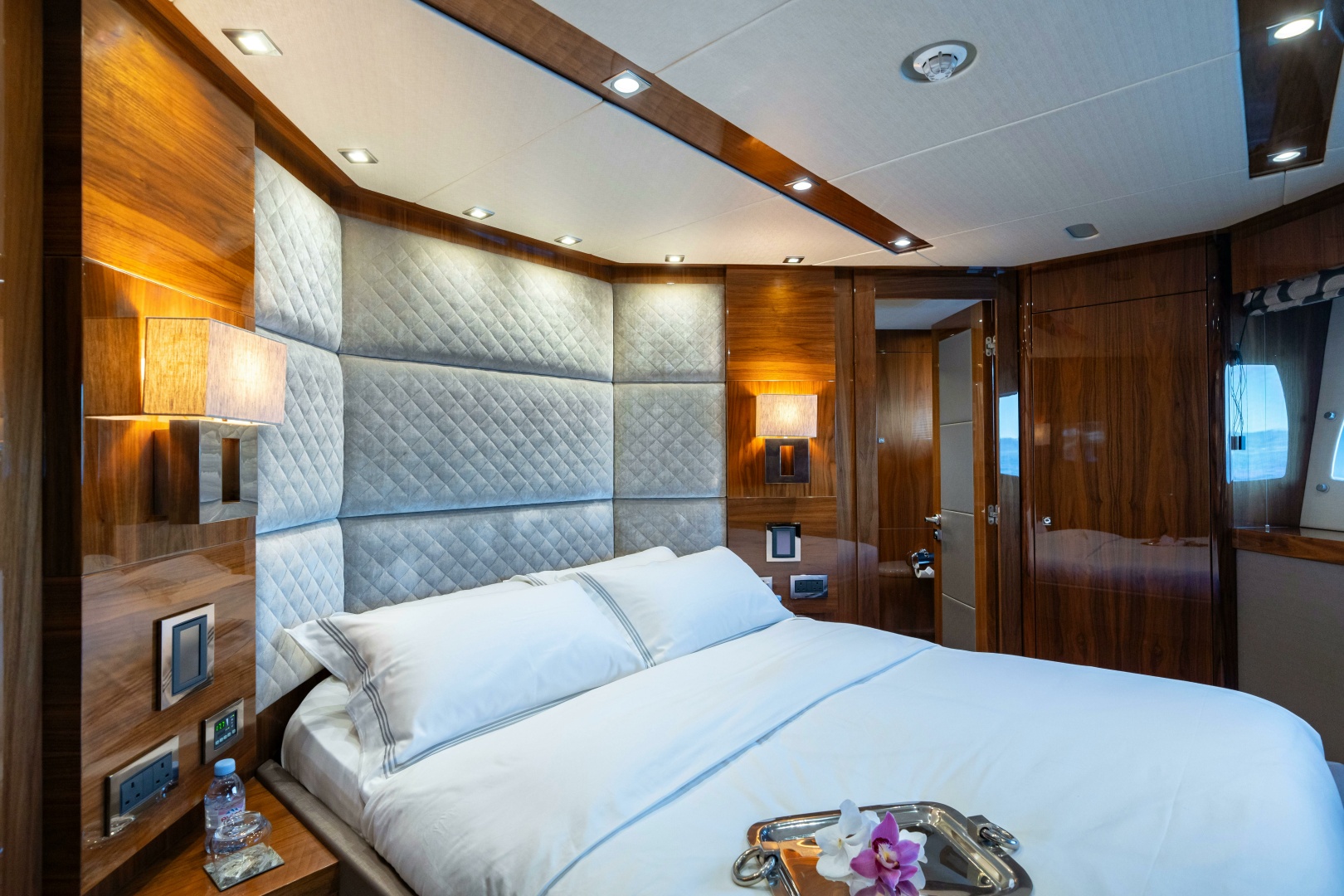 2014 Sunseeker Sunseeker 115 Sport Yacht - Image 20