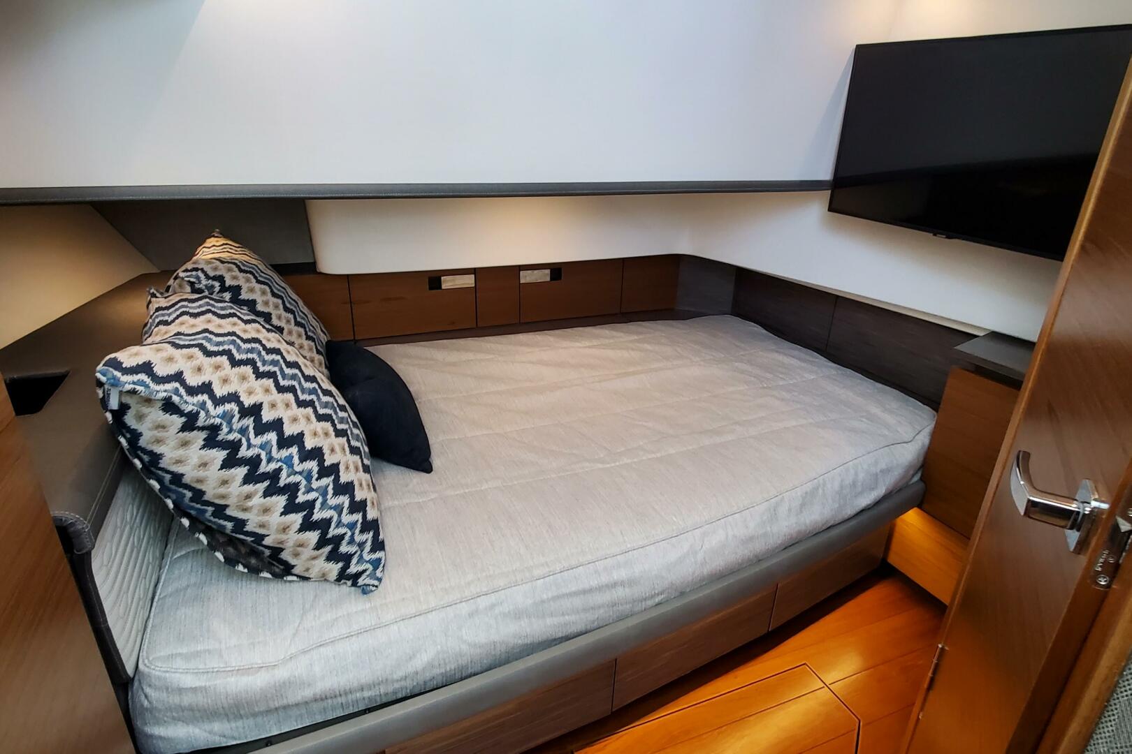 2021 TIARA YACHTS TIARA YACHTS 38 LS Base - Image 26