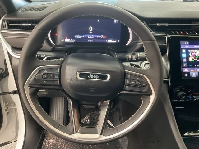 2023 Jeep Grand Cherokee Utility 4D Altitude 4WD - Image 16