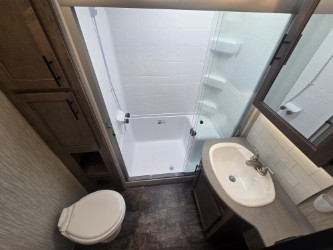 2021 FOREST RIVER SABRE 36BHQ - Image 22
