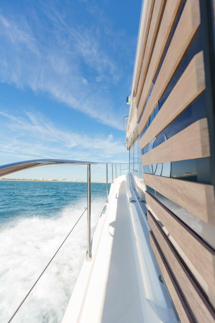 2025 Beneteau - Image 15