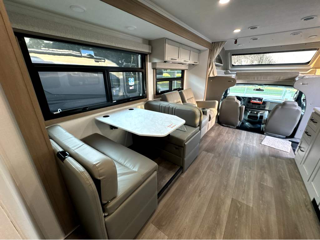 2027 ENTEGRA COACH ODYSSEY 29V - Image 14