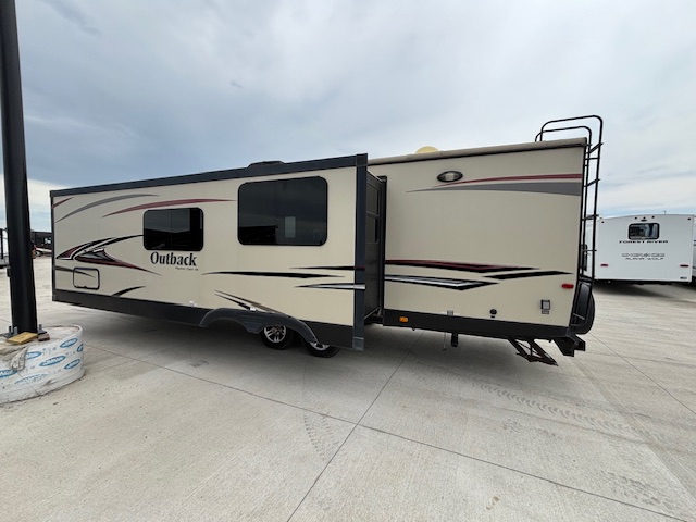 2015 Keystone Outback 300RB - Image 6