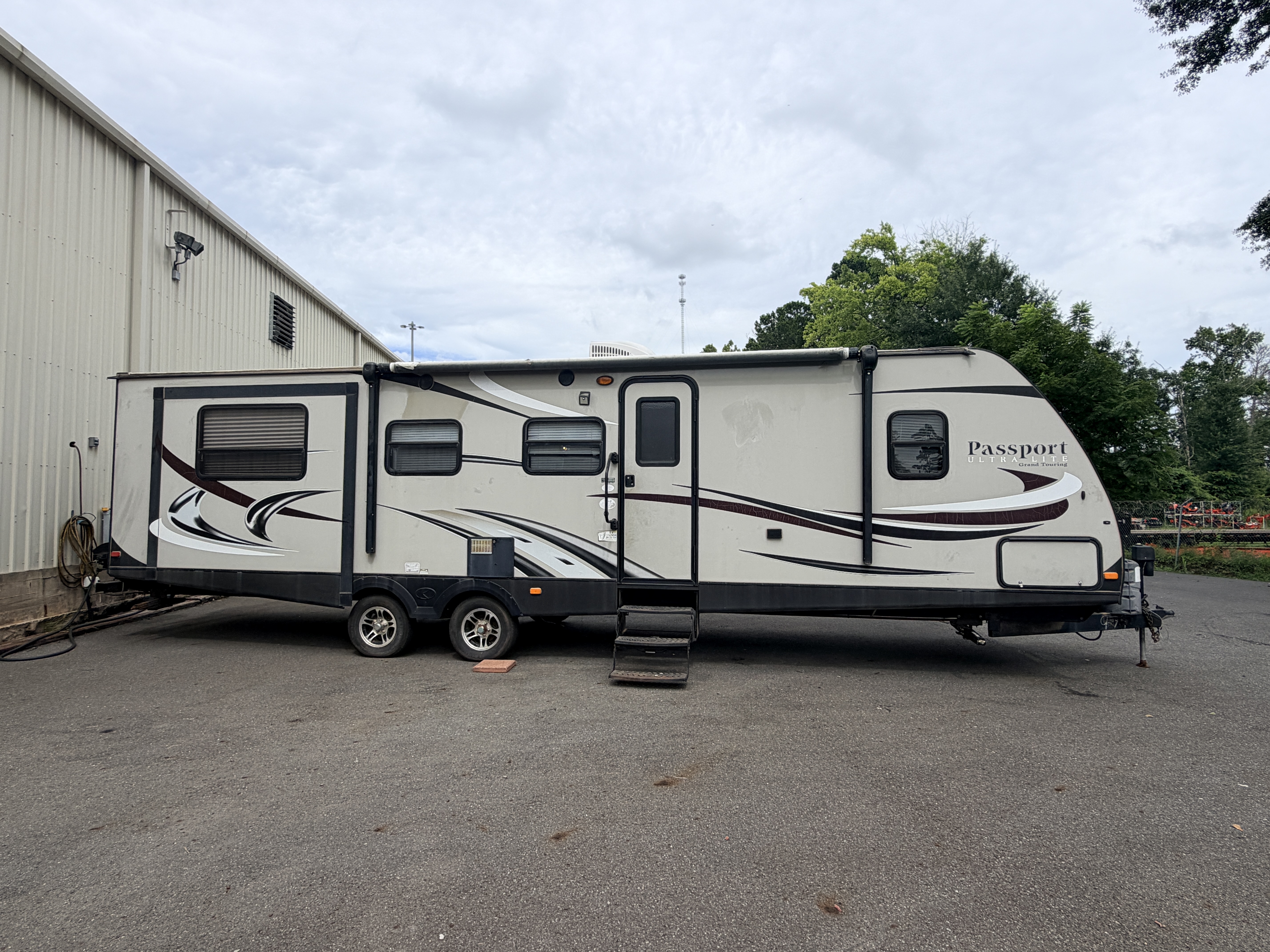 2015 Keystone PASSPORT GRAND TOURING 3180RE - Image 6