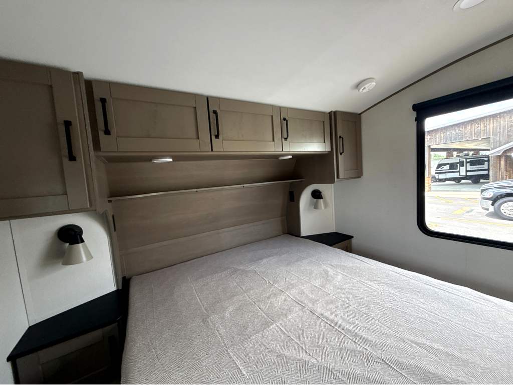 2027 GRAND DESIGN REFLECTION 324MBS - Image 25