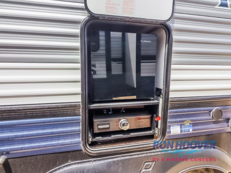 2026 PALOMINO 337BH - Image 32