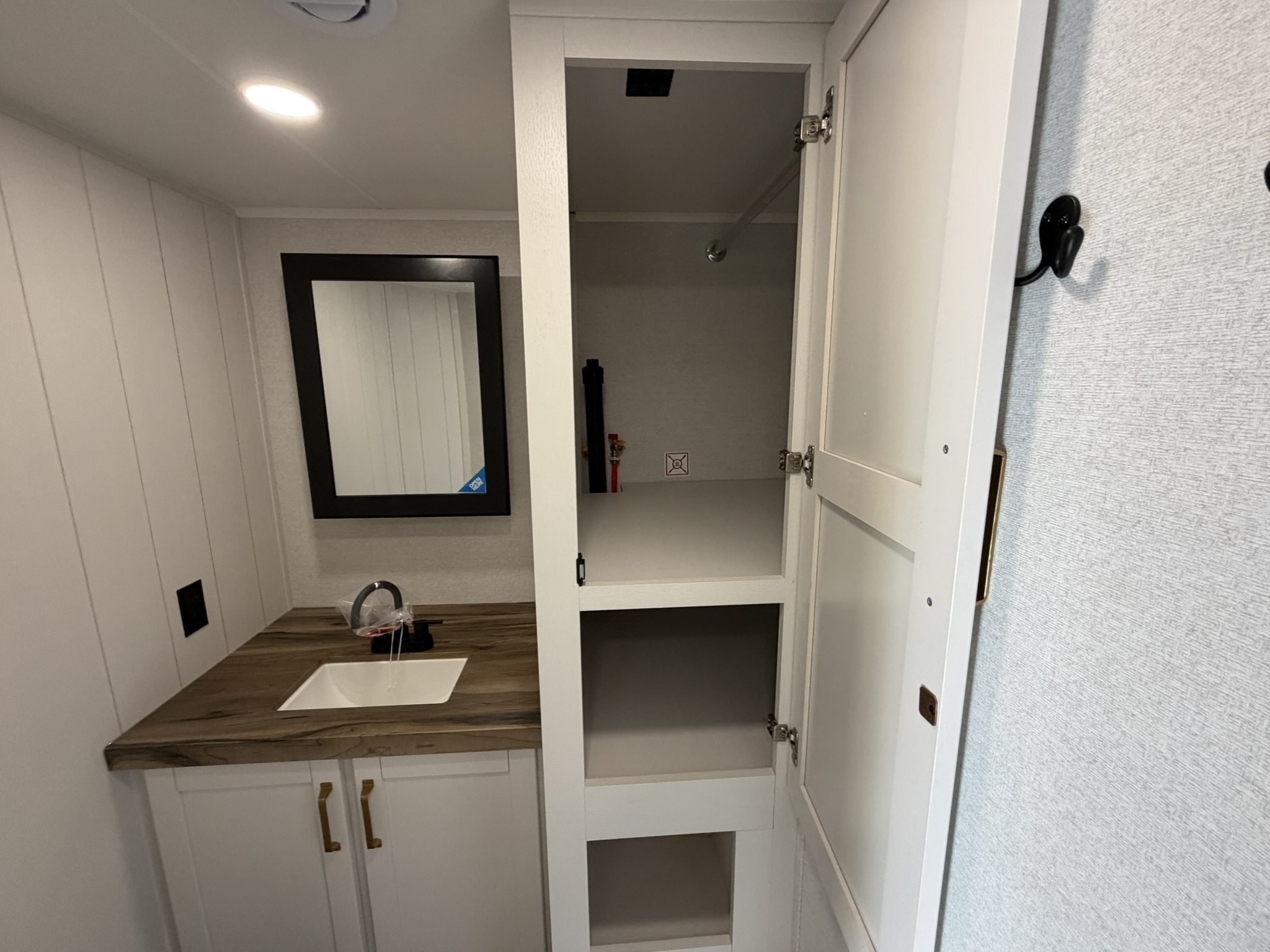 2027 JAYCO EAGLE 367TBTS - Image 37