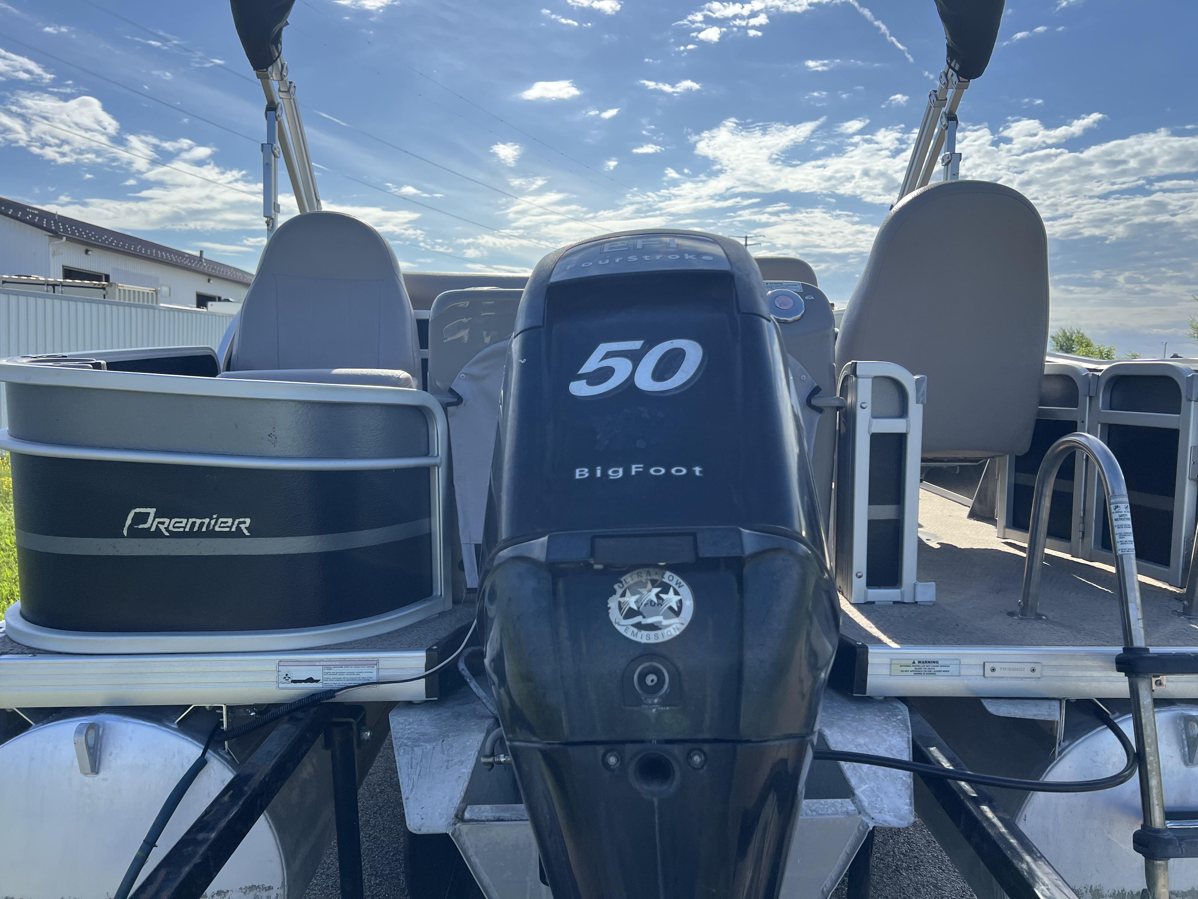 2012 PREMIER 201 EXPLORER - Image 3