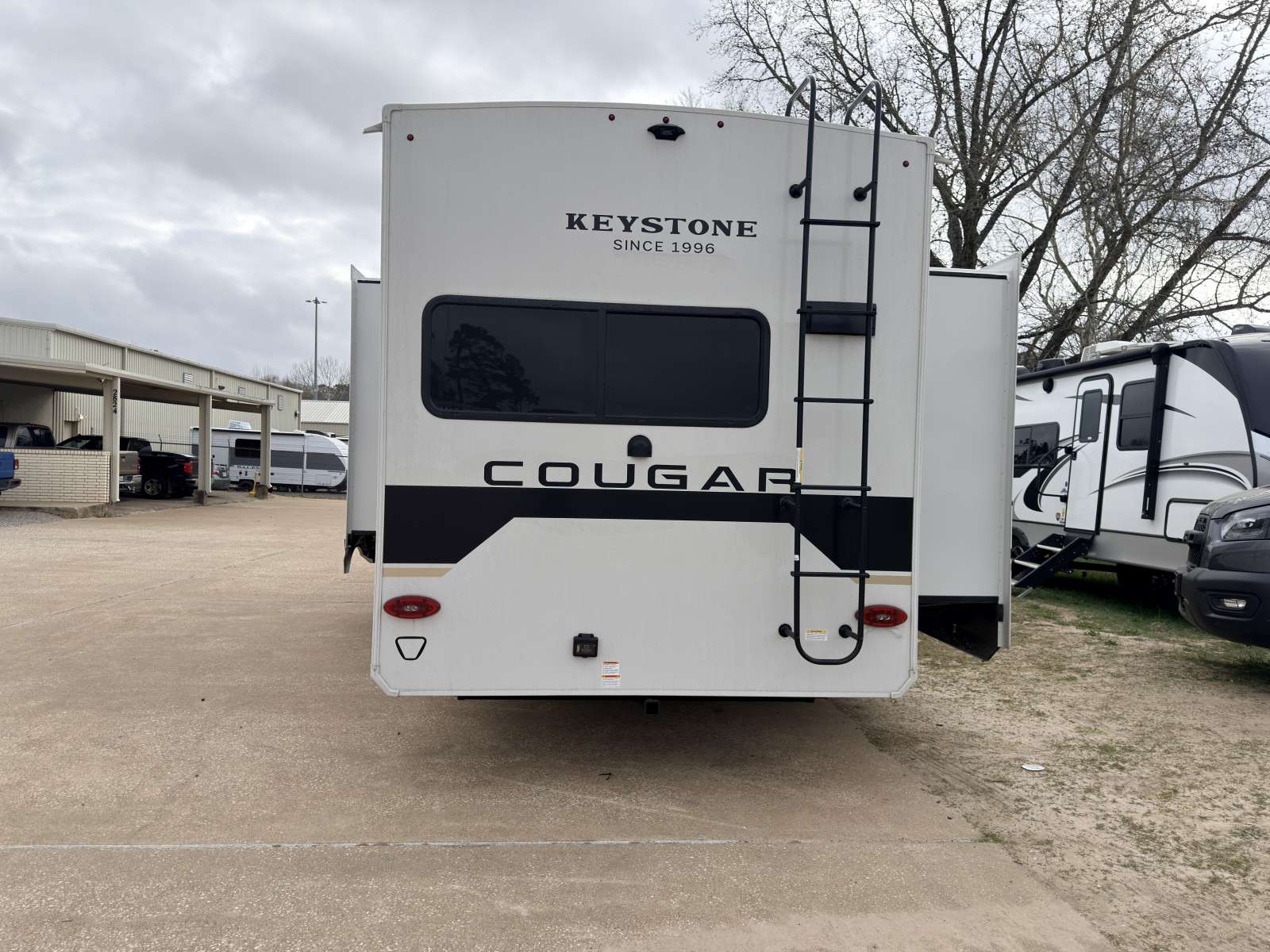 2026 Keystone Cougar Half-Ton 29MBD - Image 7