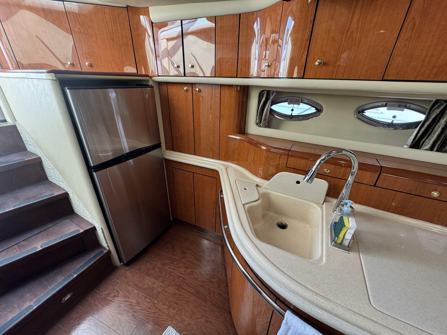2001 Sea Ray 540 Sundancer - Image 22