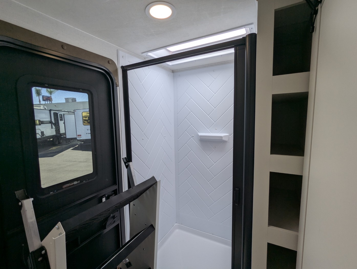 2027 Alliance RV Delta Ultra Lite BH255 - Image 28