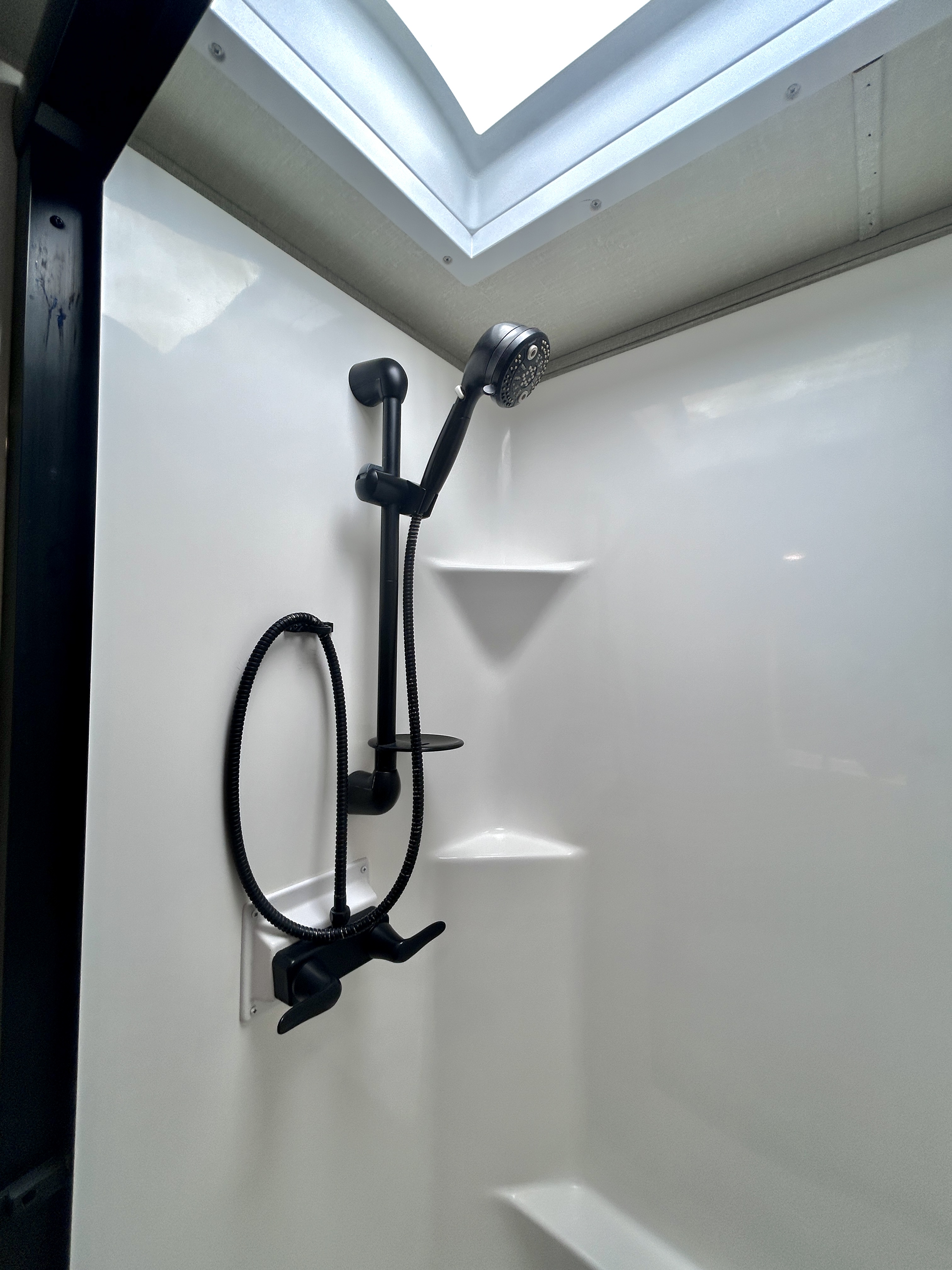 2021 Grand Design 373FB SOLITUDE - Image 32