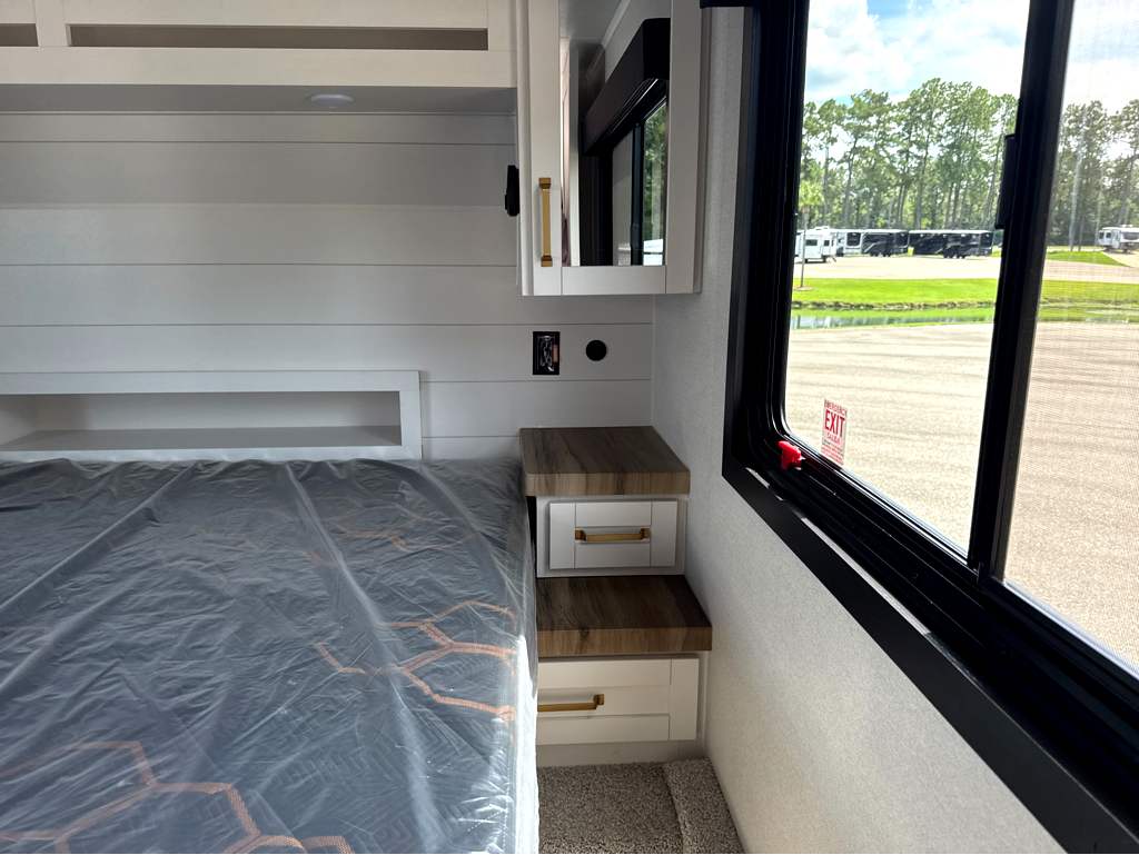 2027 JAYCO EAGLE 29RLC - Image 23