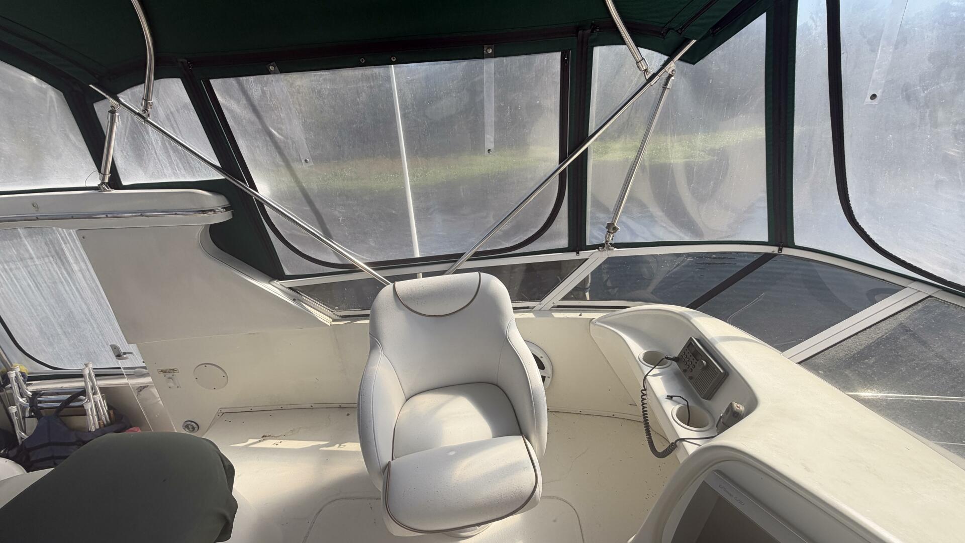 2000 Sea Ray 380 Aft Cabin - Image 21