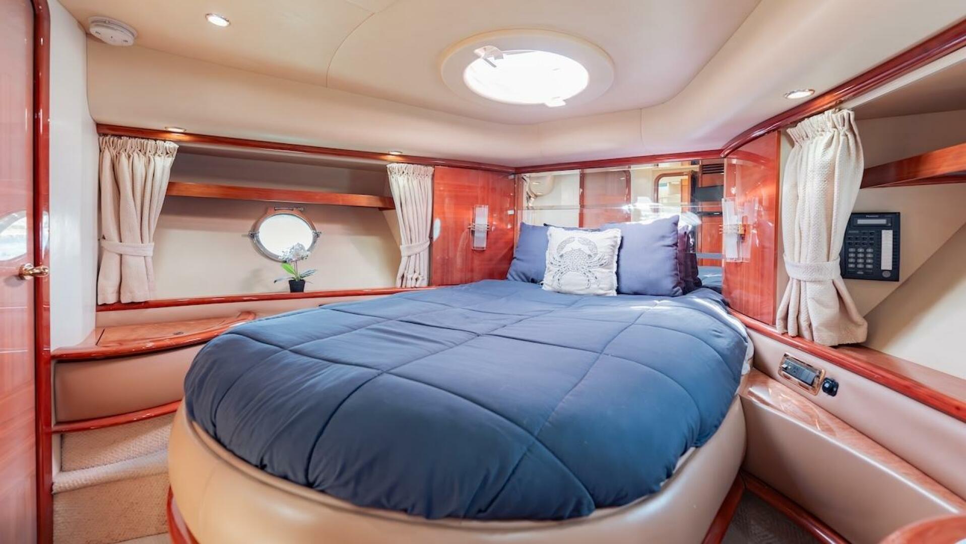 2007 Azimut Evolution - Image 68