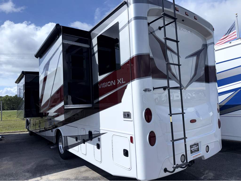 2027 ENTEGRA COACH VISION XL 36C - Image 3