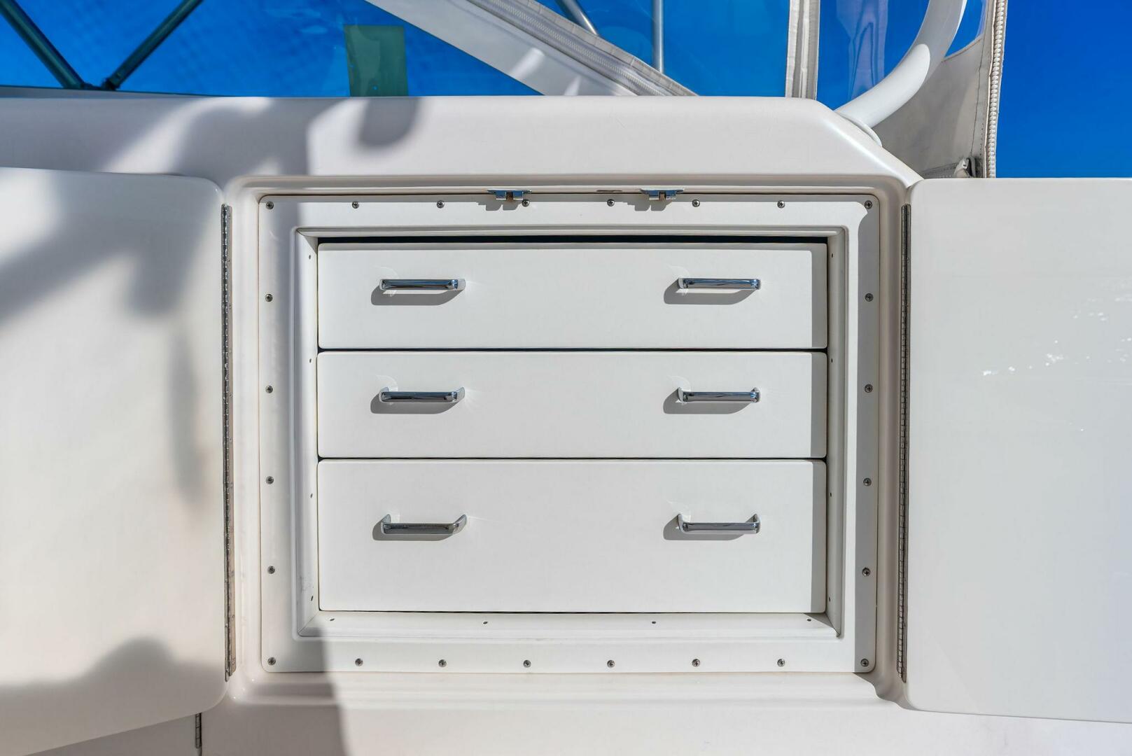 2006 Cabo 45 Express - Image 33