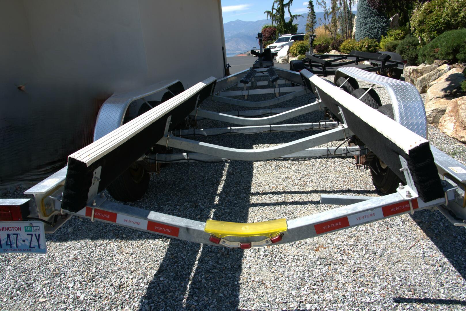 2005 Cobalt 343 - Image 72