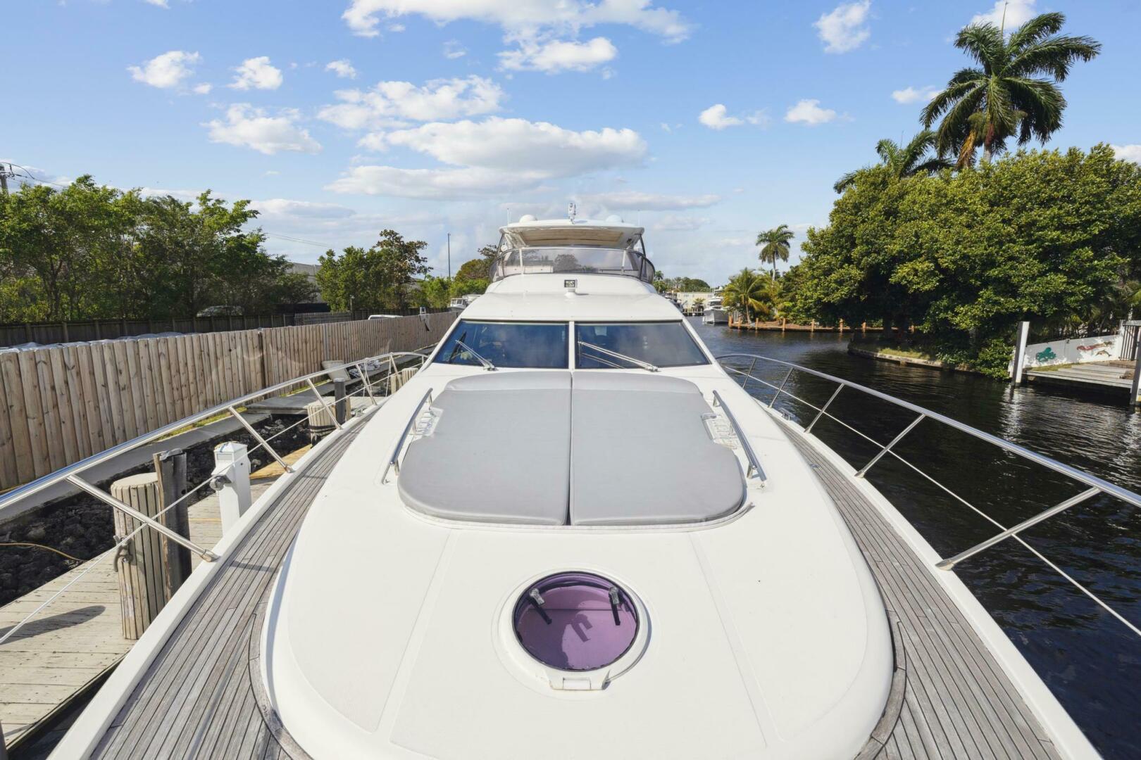 2013 Azimut 70 - Image 10