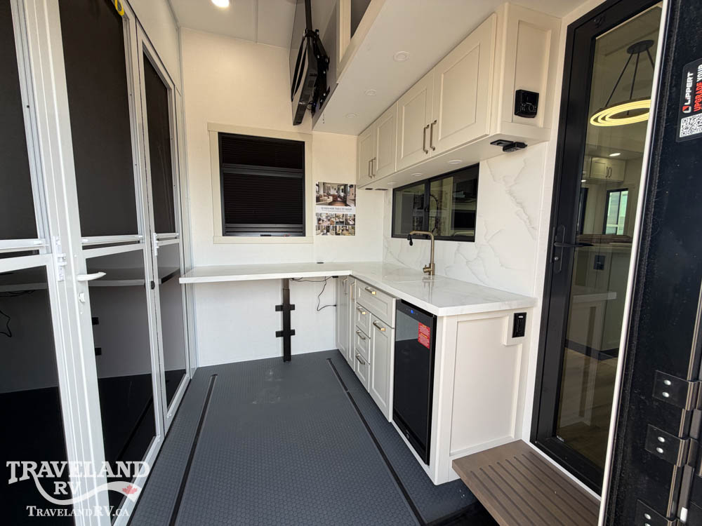 2027 Brinkley RV Model G 3250 - Image 17