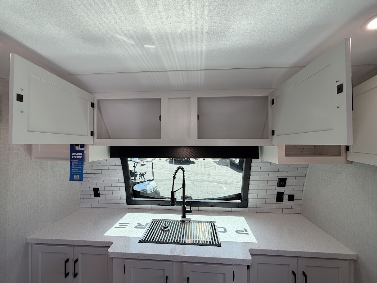 2026 VENTURE RV SPORTTREK 333VFK - Image 40