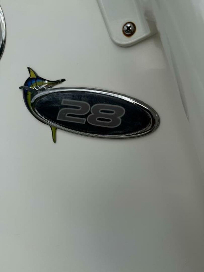 2017 Regulator 28 - Image 18