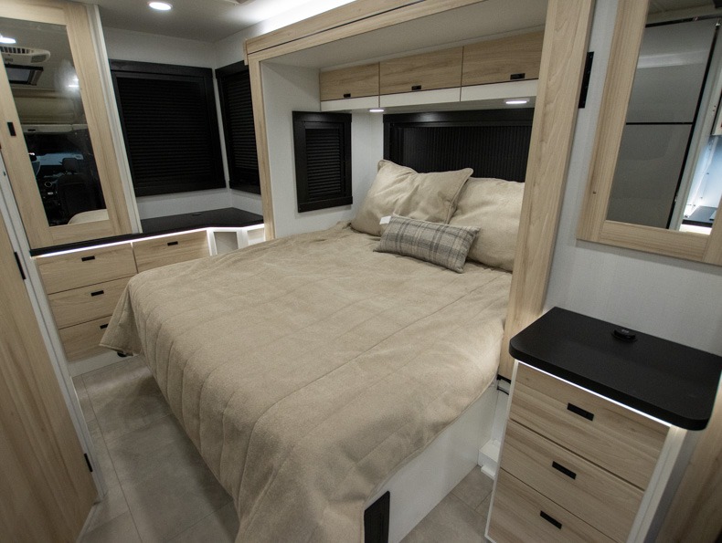 2026 Jayco Melbourne Prestige 25LP - Image 11