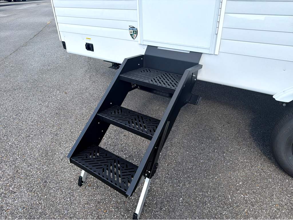 2027 VENTURE RV SIENNA 241VRD - Image 13