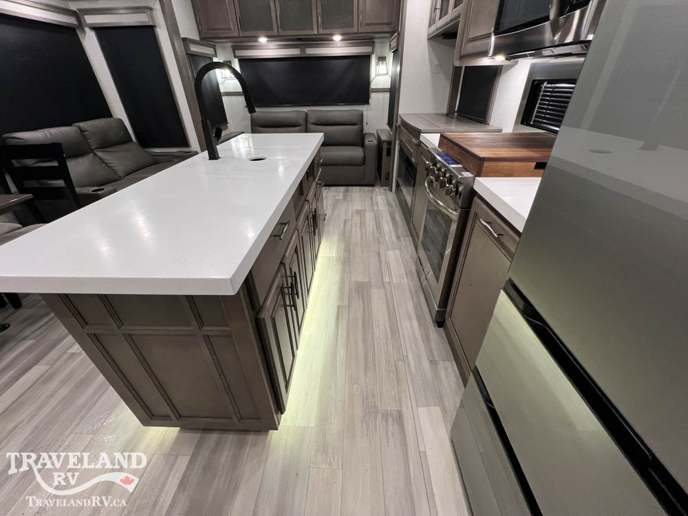2024 Grand Design Solitude 310GK - Image 13