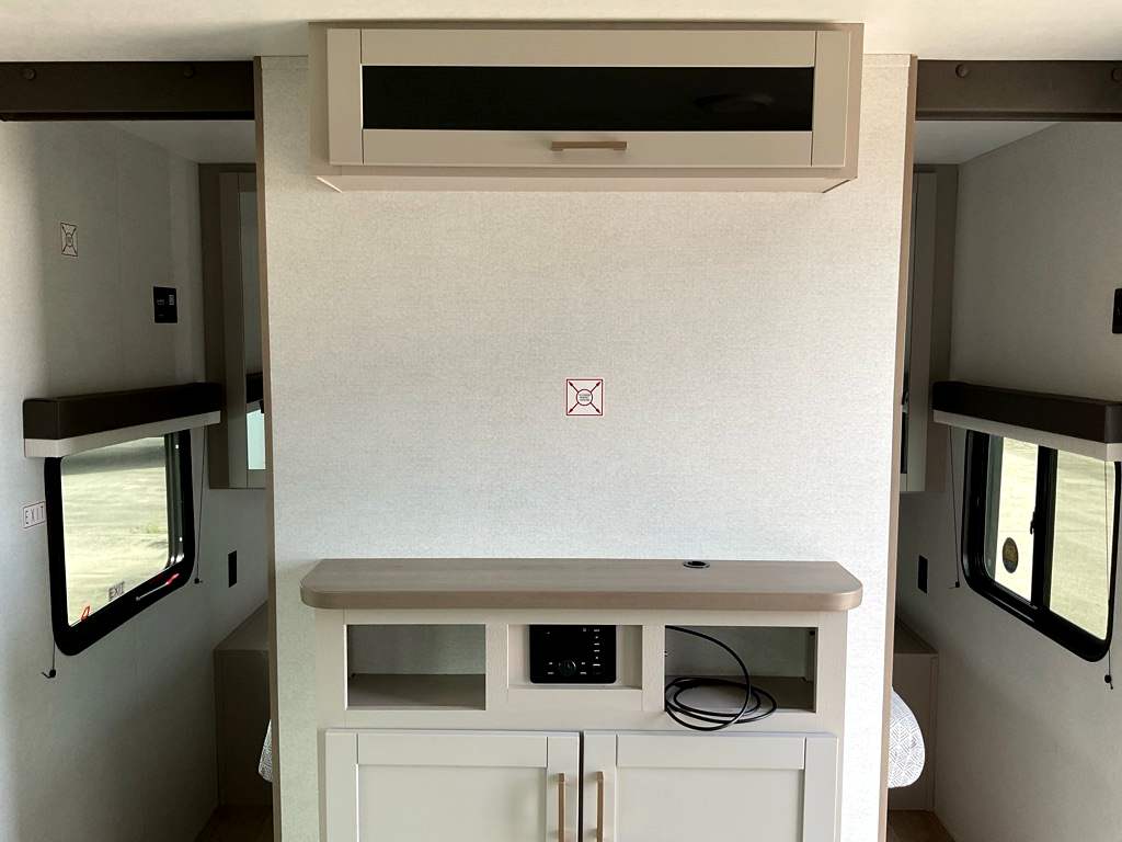 2027 JAYCO Jay Flight 261BHS - Image 17