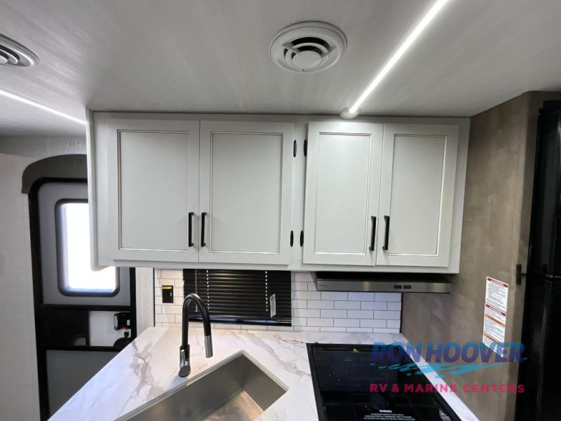 2025 KEYSTONE 310BR - Image 13