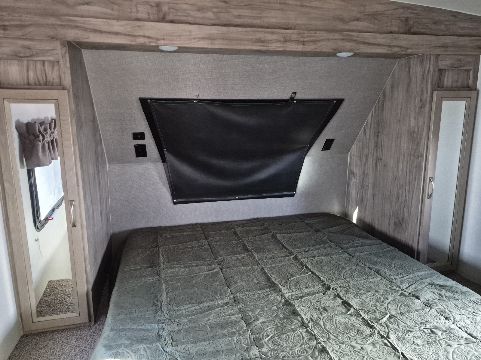 2020 Palomino Solaire Ultra-Lite 249 RBS - Image 13