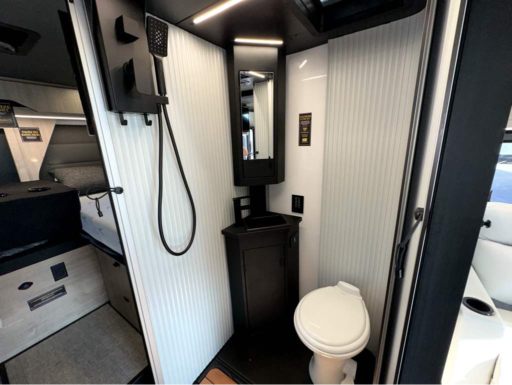 2026 Grand Design Lineage Series M 25TK - Image 22