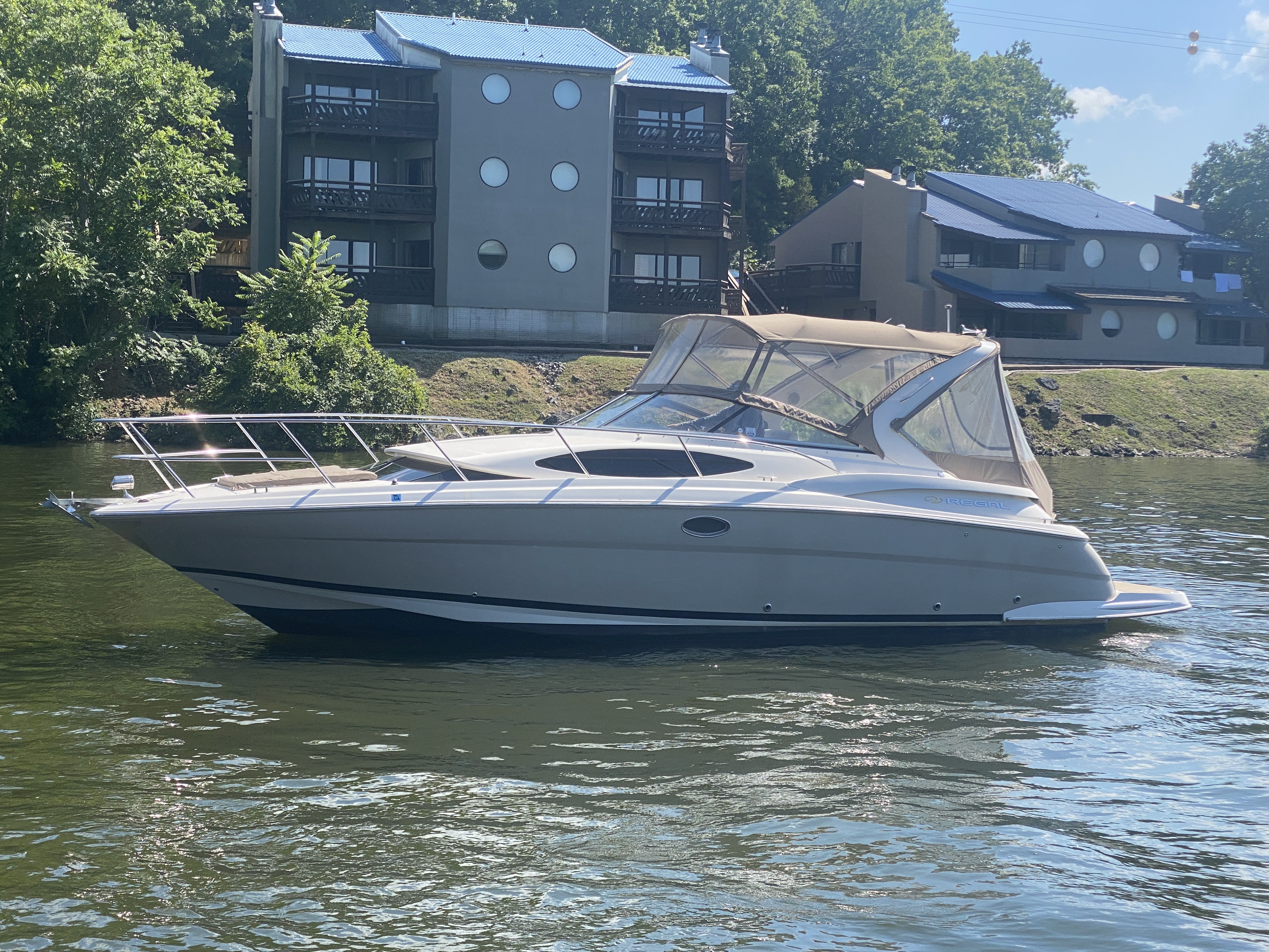 2008 Regal 3360 Window Express - Image 8