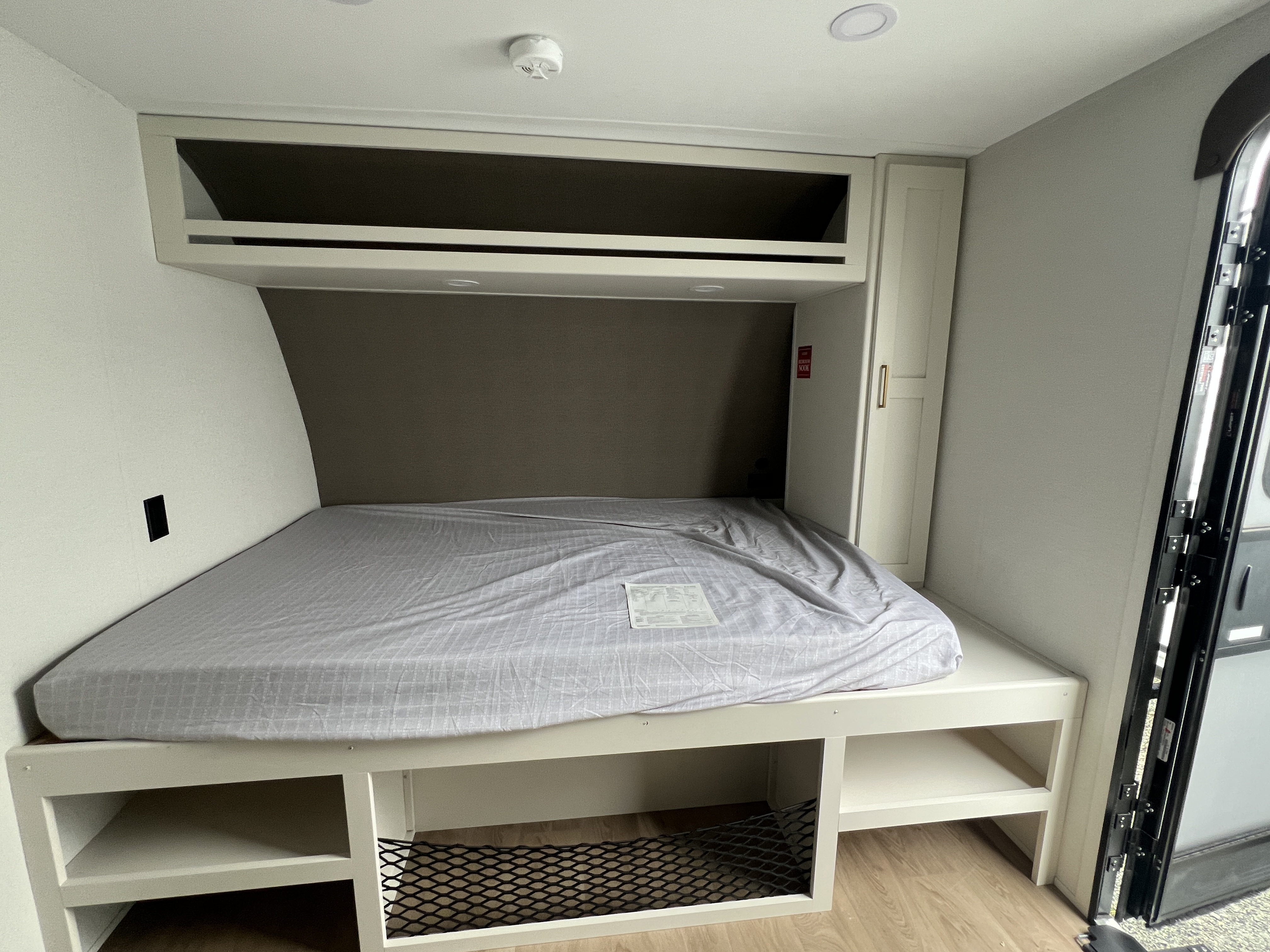 2026 Grand Design Transcend ONE 161DB - Image 7