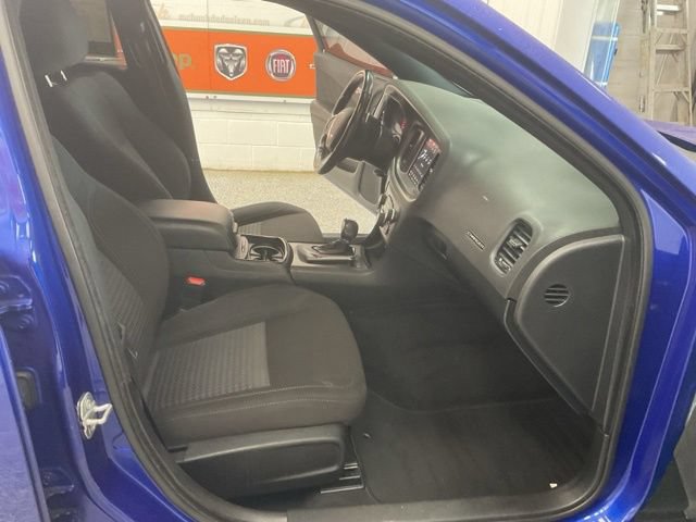 2022 Dodge Charger Sedan 4D SXT AWD V6 - Image 32