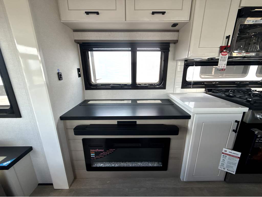 2026 JAYCO PINNACLE 36FBTS - Image 13