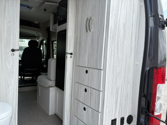 2025 JAYCO COMET 18C - Image 7