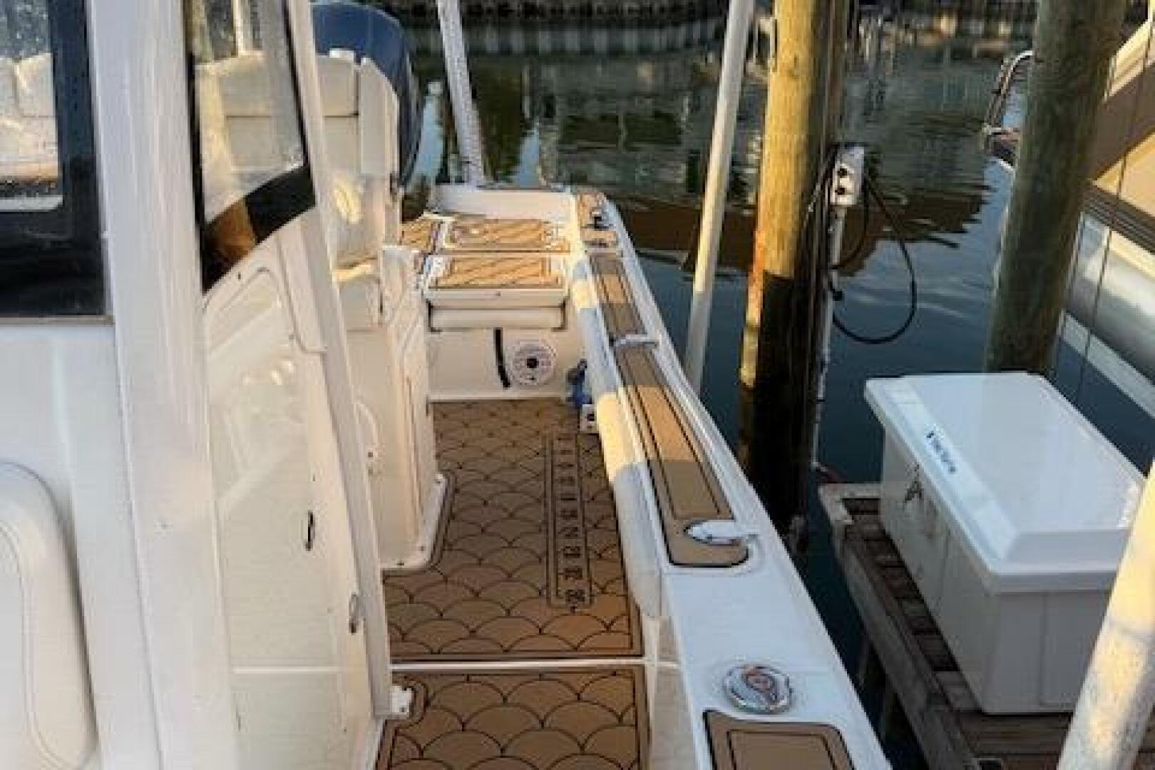 2018 Sea Hunt BX 25 FS Base - Image 13