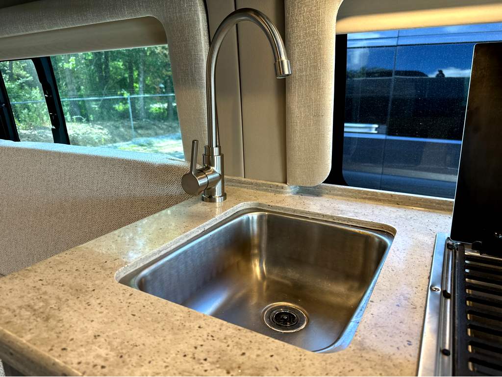2024 JAYCO SWIFT 20T - Image 11