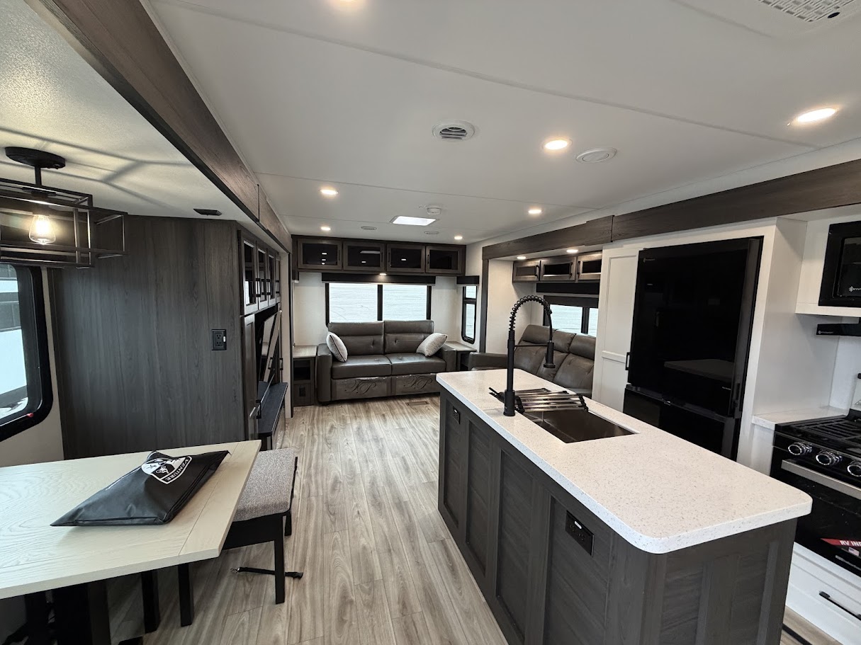 2026 VENTURE RV SPORTTREK 343VIK - Image 13