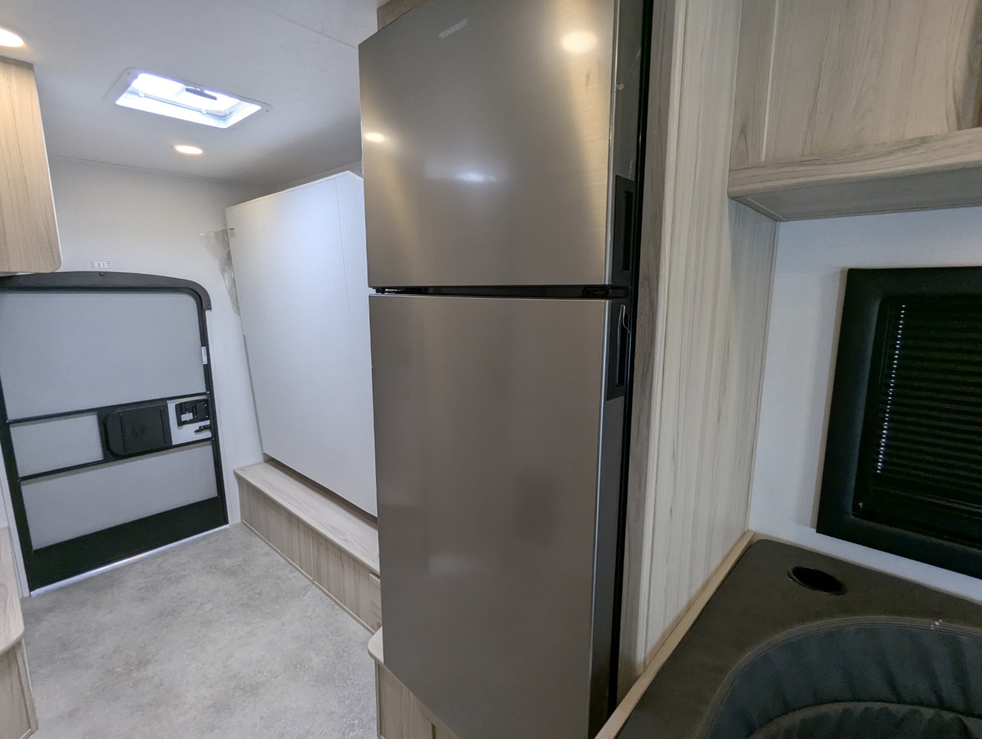 2026 Coachmen Cross Trail 22XG 4X4 - ATH Edition - Image 23