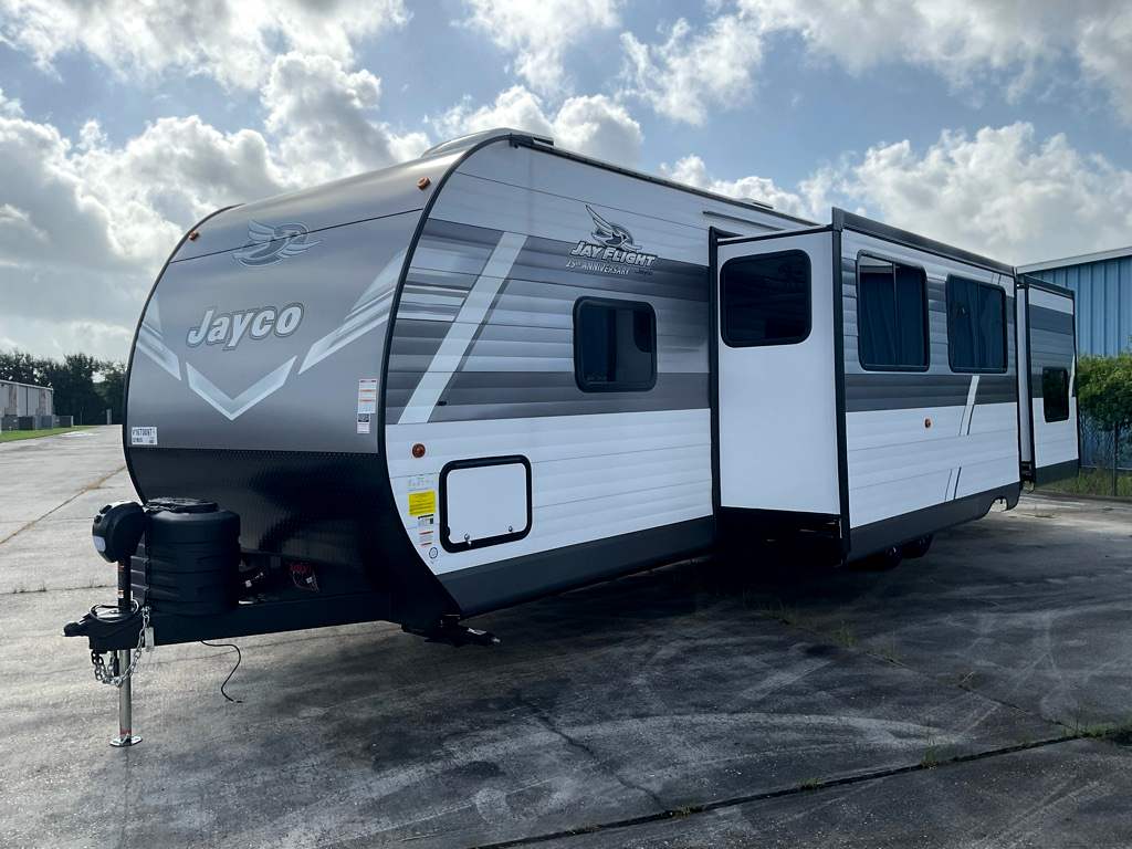 2027 JAYCO Jay Flight 321BDS - Image 4