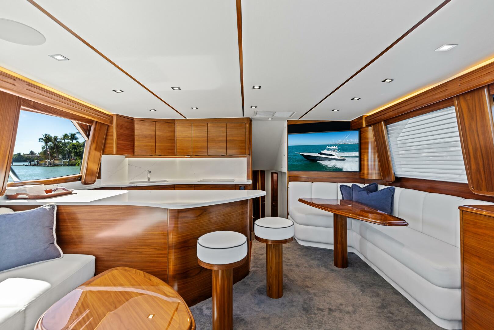 2023 Viking 54 Convertible - Image 3
