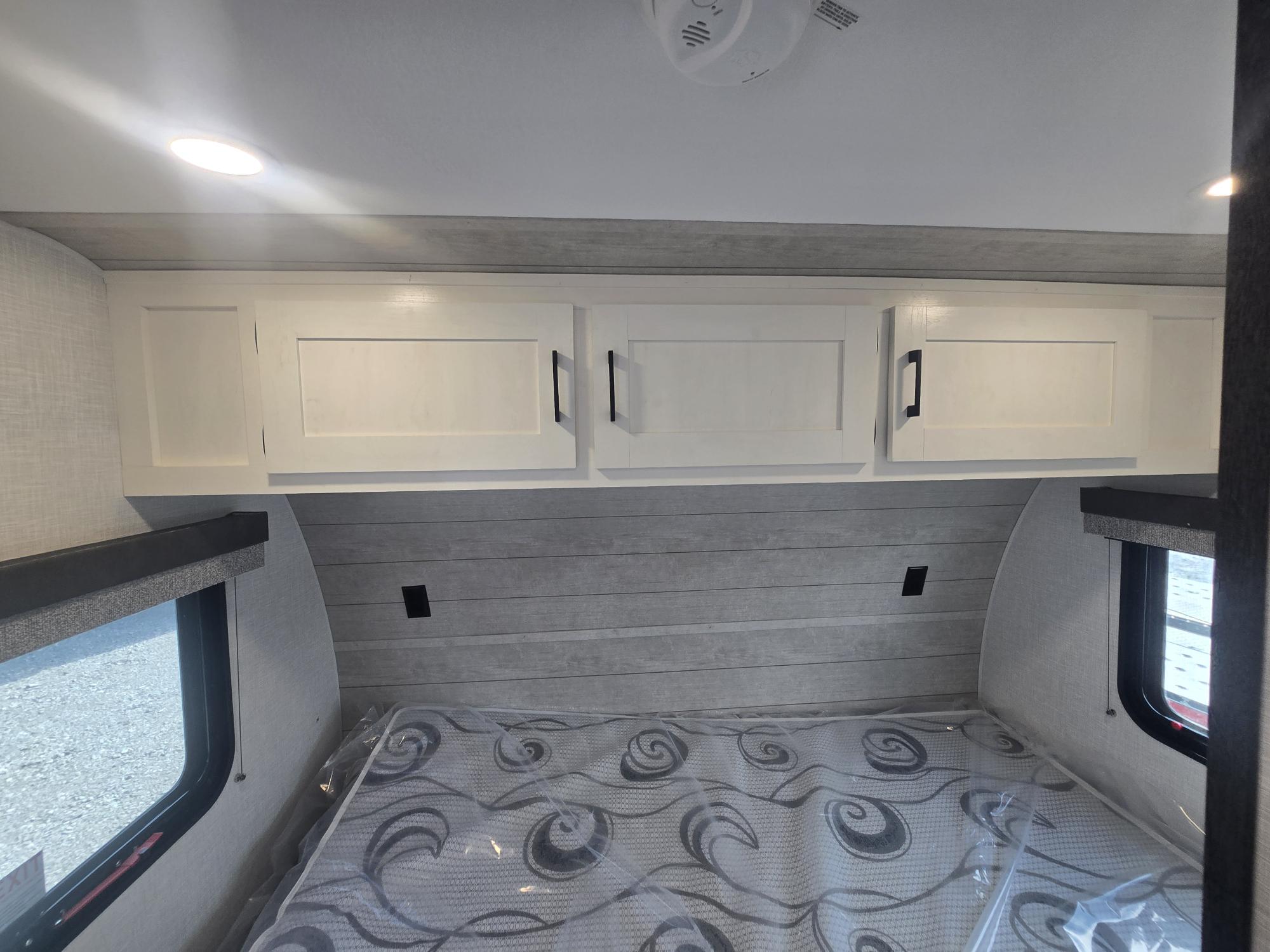 2026 VENTURE RV SIENNA 140VFD - Image 17