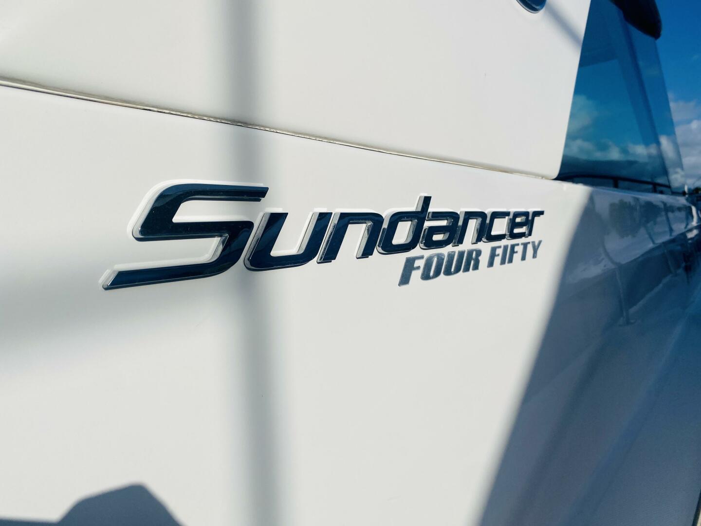 2010 Sea Ray 450 Sundancer - Image 3