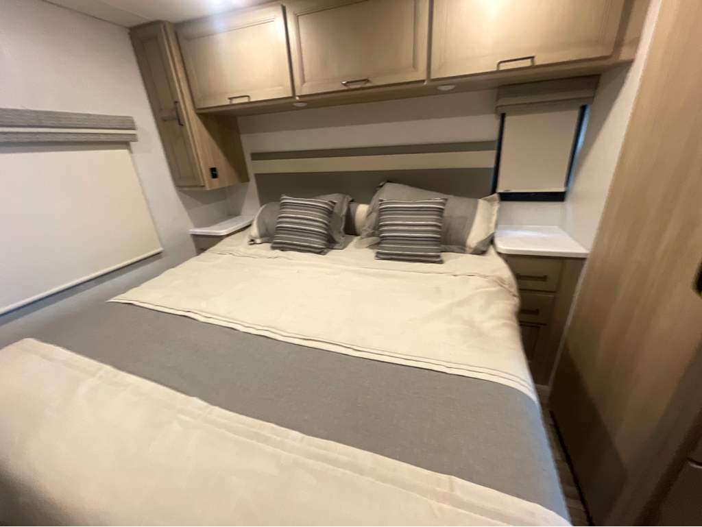 2027 THOR MOTOR COACH HURRICANE 35A - Image 26