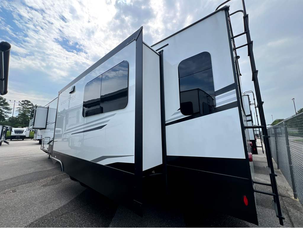 2027 VENTURE RV SPORTTREK 363VFR - Image 3